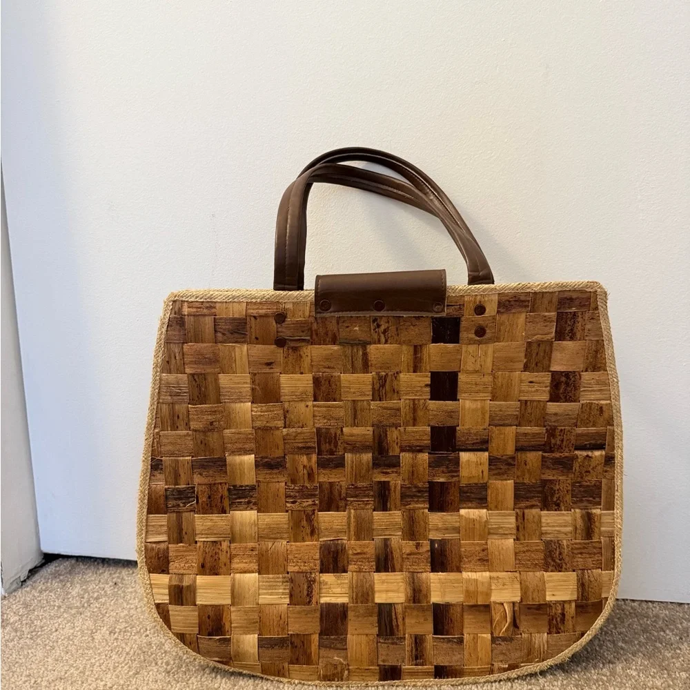 Elegant Large Floral Woven Tote Bag - Picture 2 of 12